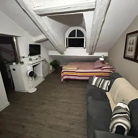 Bodoni Star Appartement